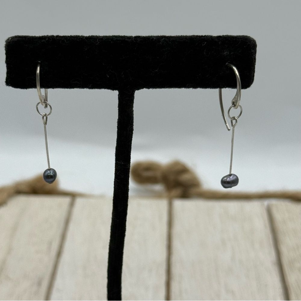 Elegant sterling Silver real pearl dainty Drop Earrings